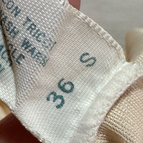 Vintage Kaiser Ivory Lace Trim Slip, size 36S - Picture 9 of 10